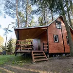 Oleandria Z Kominkiem Hébergement de vacances Biskupiec (Olsztyn)